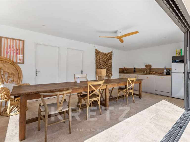 Maison Gréoux-les-Bains - 5 chambres - 210m²