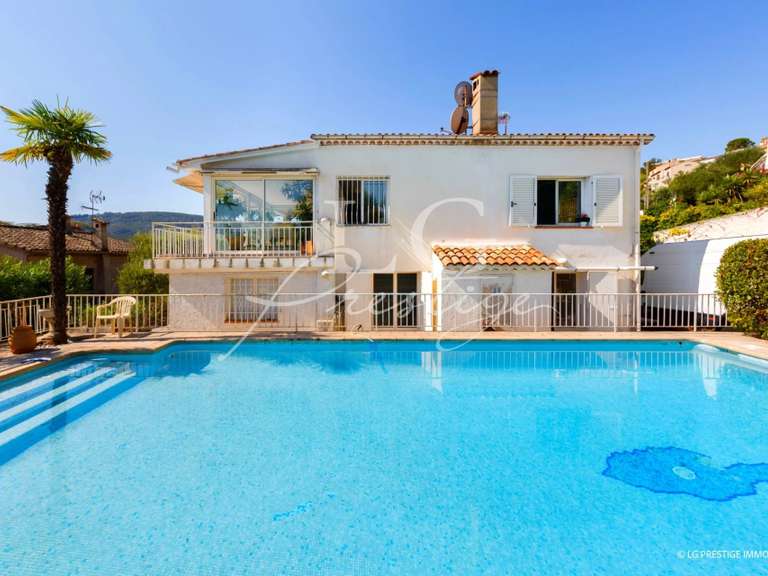 Villa Mandelieu-la-Napoule - 4 chambres - 199m²
