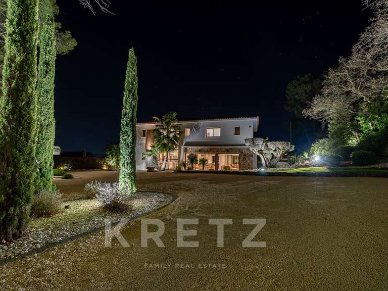 Maison Aix-en-Provence - 4 chambres - 220m²