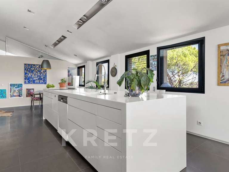 Apartment with Sea view Sanary-sur-Mer - 4 bedrooms - 224m²