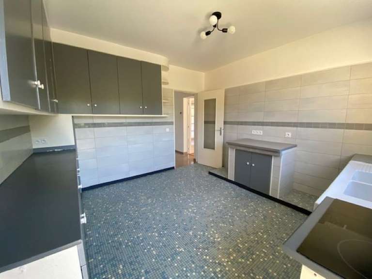 House Louveciennes - 6 bedrooms - 181m²