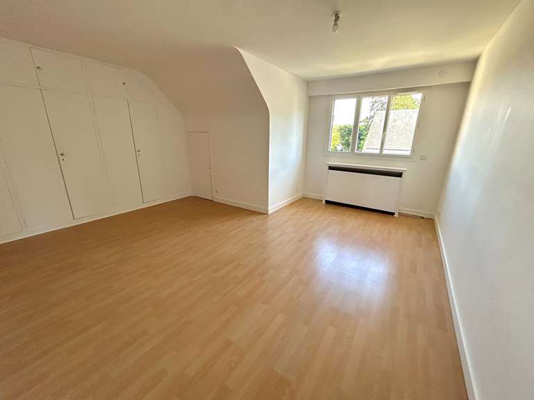 House Louveciennes - 6 bedrooms - 181m²
