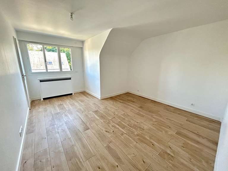 House Louveciennes - 6 bedrooms - 181m²