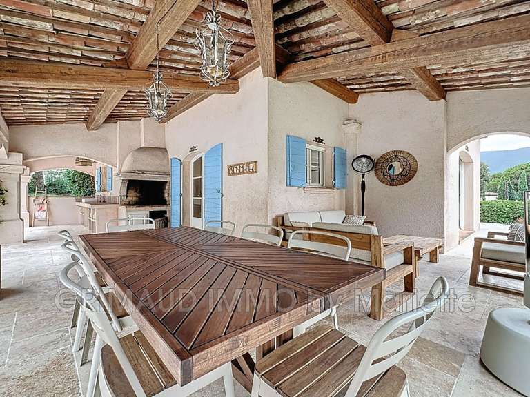 Villa Plan-de-la-Tour - 4 bedrooms - 131m²