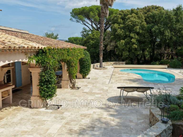 Villa Plan-de-la-Tour - 4 bedrooms - 131m²