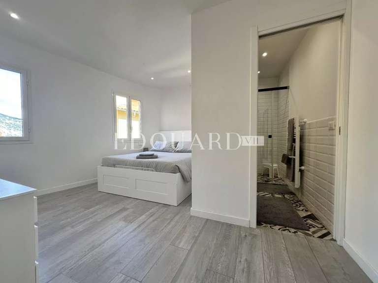 Apartment with Sea view Menton - 3 bedrooms - 69m²