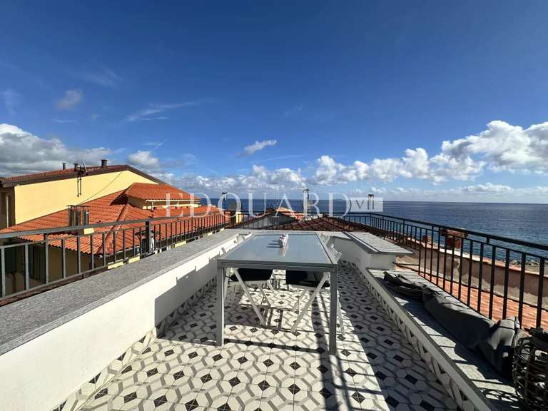 Apartment with Sea view Menton - 3 bedrooms - 69m²
