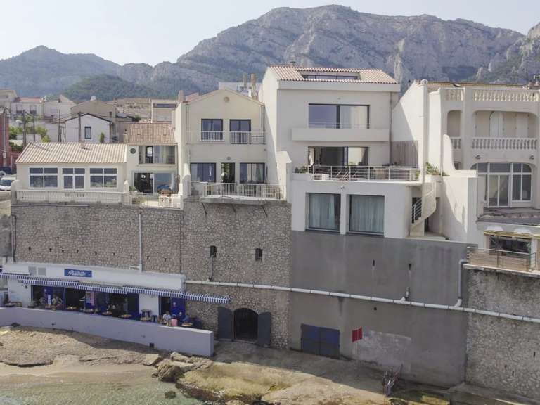 Maison Marseille 8e - 3 chambres - 190m²