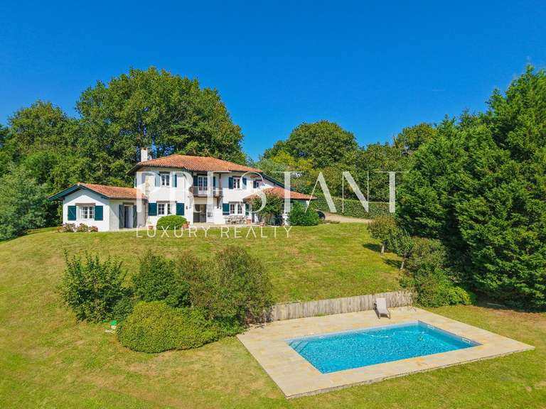 House Arcangues - 5 bedrooms - 250m²
