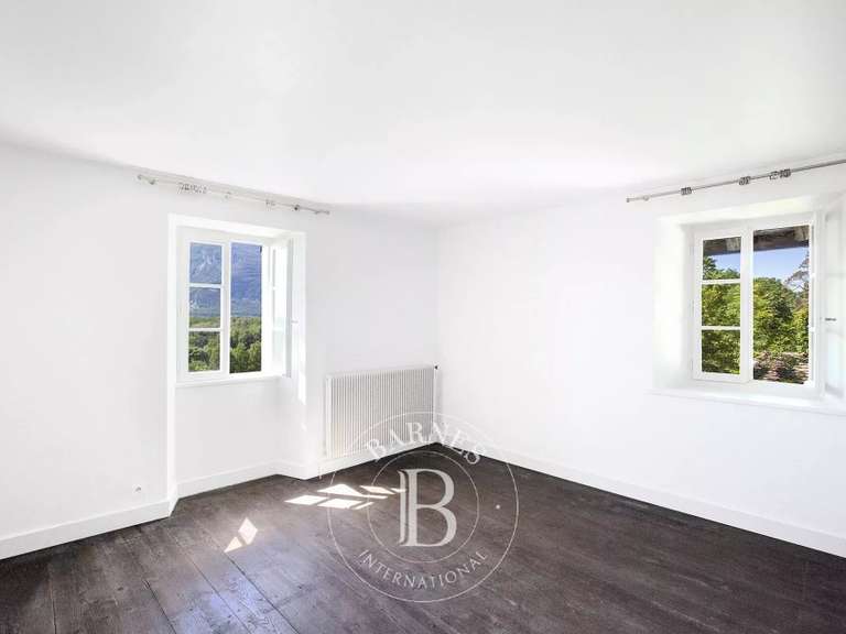 Propriété Aix-les-Bains - 6 chambres - 600m²