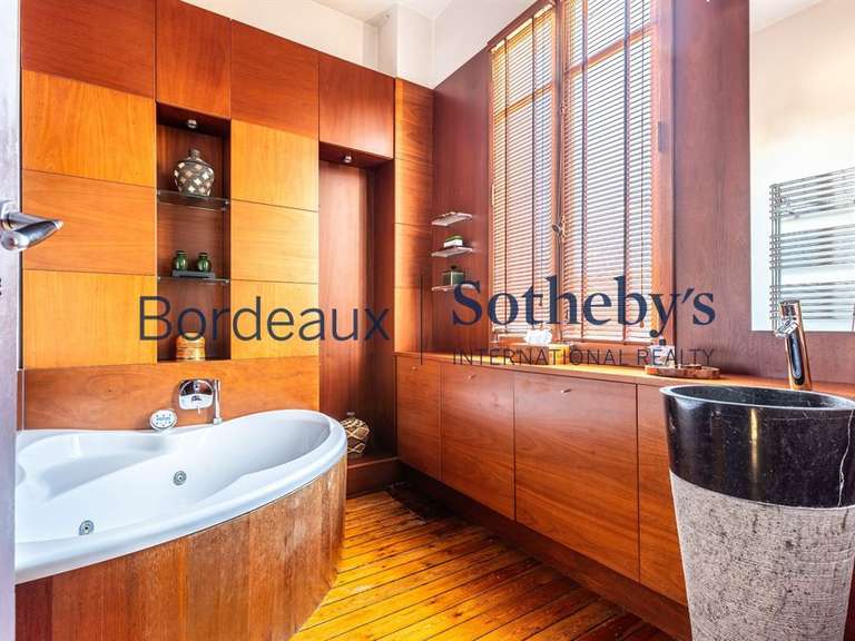 House Bordeaux - 5 bedrooms - 215m²