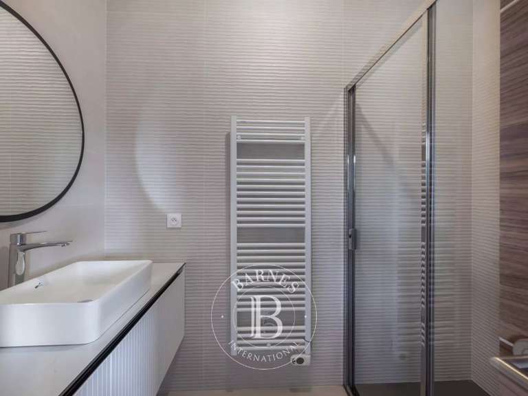 Appartement Rumilly - 4 chambres - 189m²
