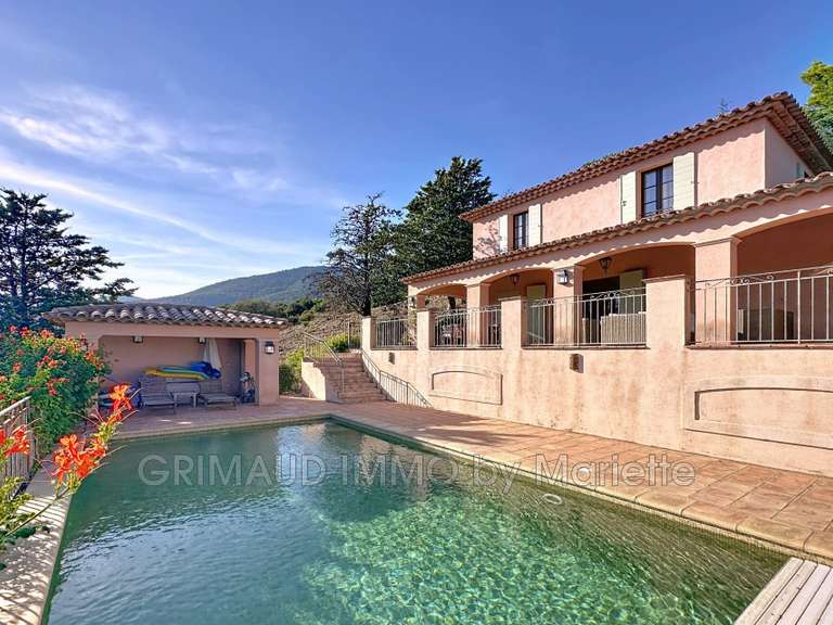 Villa Plan-de-la-Tour - 3 bedrooms - 124m²