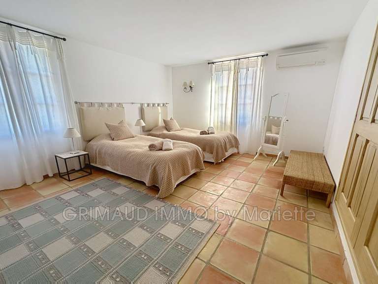 Villa Plan-de-la-Tour - 3 bedrooms - 124m²