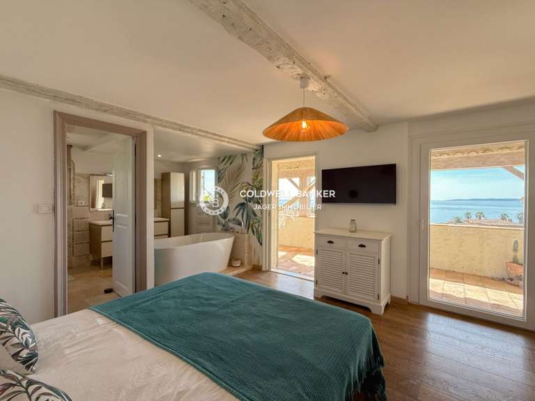 Villa avec Vue sur mer Roquebrune-sur-Argens - 6 chambres - 298m²