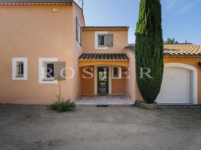 Villa L'Isle-sur-la-Sorgue - 4 bedrooms - 225m²