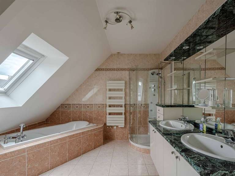 Maison Bernières-sur-Mer - 5 chambres - 169m²