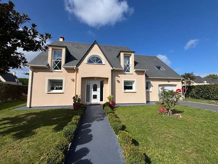Maison Bernières-sur-Mer - 5 chambres - 169m²