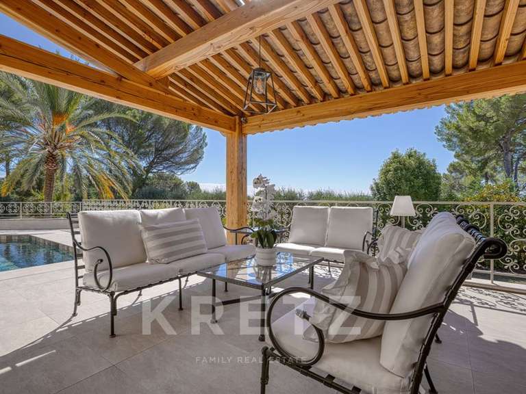 Maison Biot - 6 chambres - 556m²