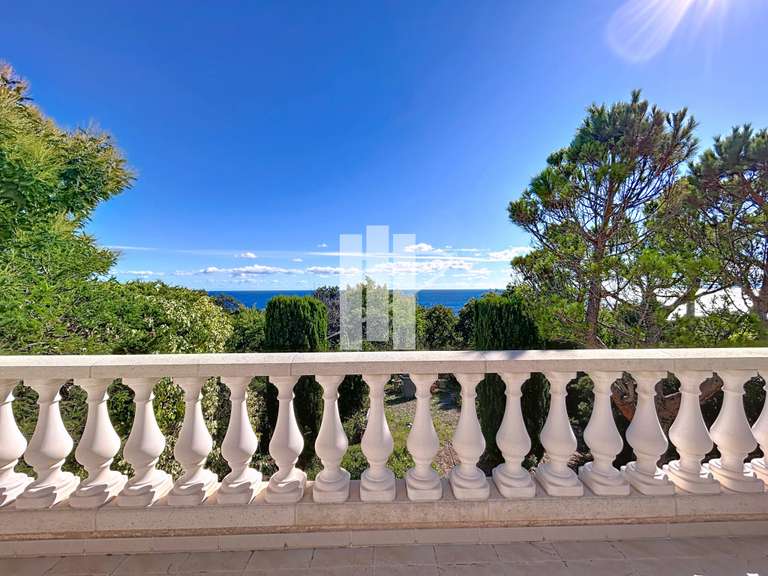 House with Sea view Saint-Raphaël - 3 bedrooms - 158m²
