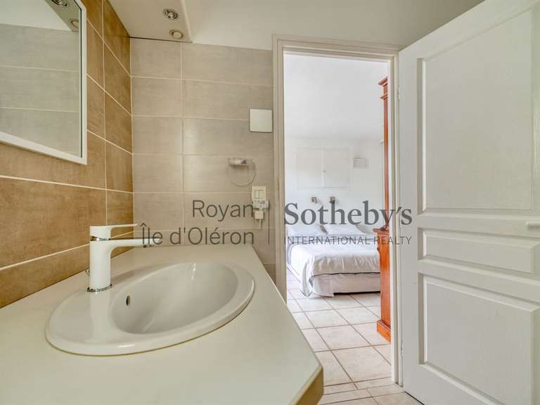 Maison Saint-Pierre-d'Oléron - 4 chambres - 165m²
