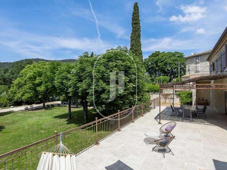 House Mérindol-les-Oliviers - 6 bedrooms - 380m²