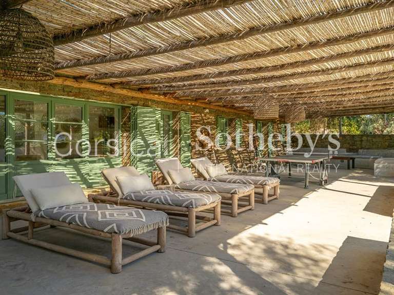 House Saint-Florent - 6 bedrooms - 500m²