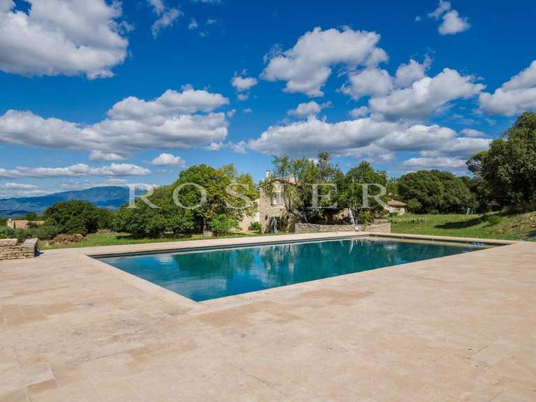 Maison Venasque - 8 chambres - 398m²