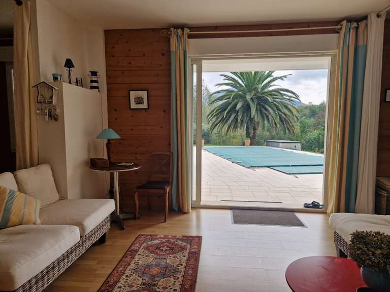 Maison Urrugne - 3 chambres - 238m²