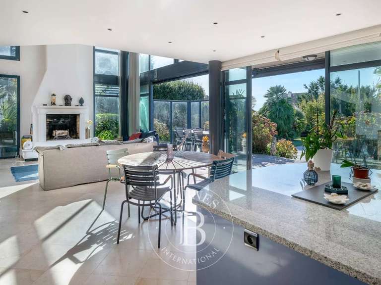 Maison Batz-sur-Mer - 4 chambres - 180m²