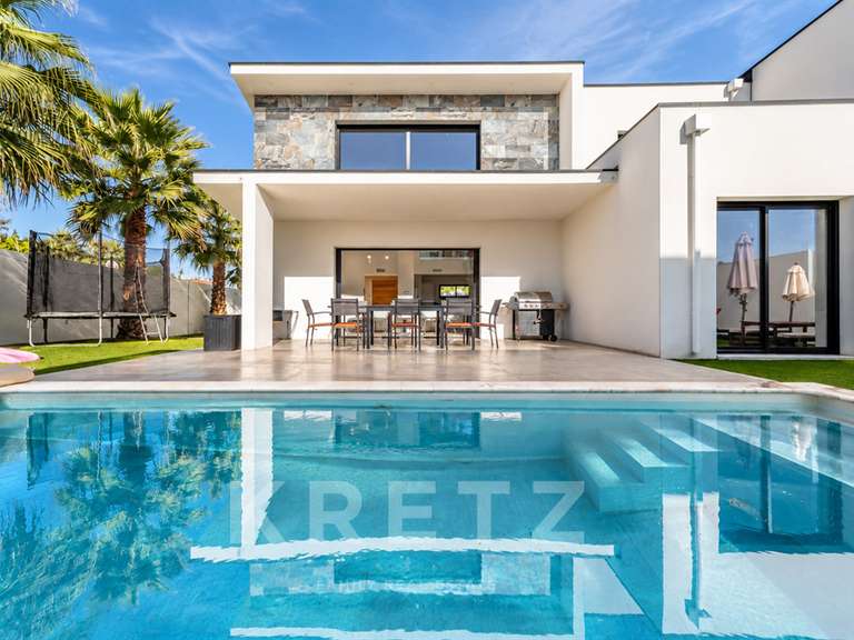 Maison Agde - 4 chambres - 169m²