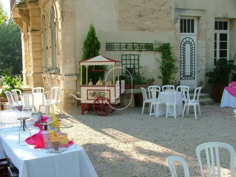 Maison Pernes-les-Fontaines - 4 chambres - 550m²