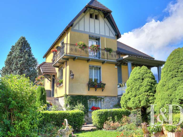 House Saint-Pierre-d'Albigny - 3 bedrooms - 161m²