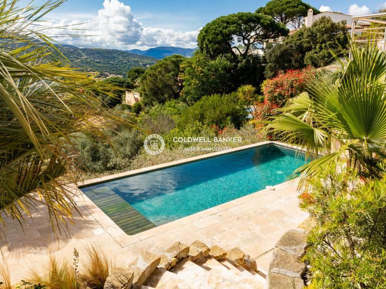 Villa Sainte-Maxime - 5 chambres - 250m²