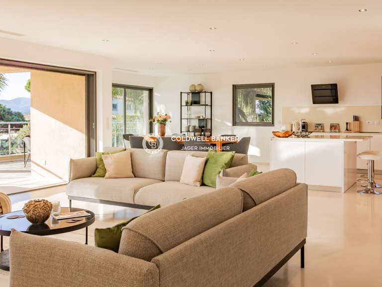 Villa Sainte-Maxime - 5 chambres - 250m²