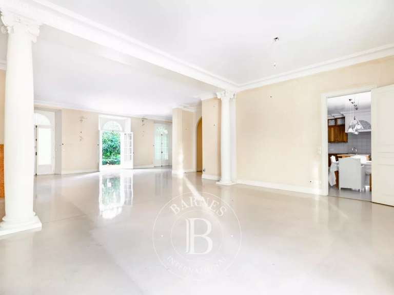 House Saint-Maur-des-Fossés - 3 bedrooms - 609m²