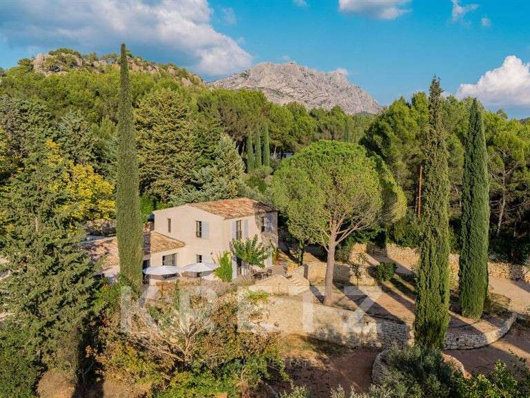 Maison Aix-en-Provence - 4 chambres - 300m²
