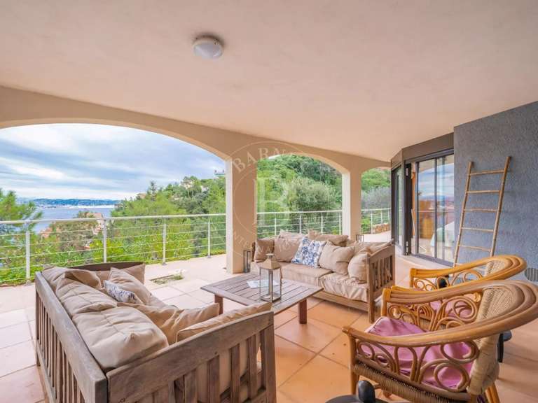 Villa with Sea view Théoule-sur-Mer - 5 bedrooms - 200m²
