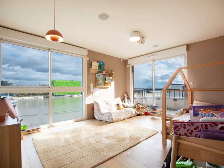 Appartement La Mulatière - 4 chambres - 318m²