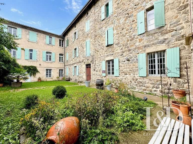 Maison Lamastre - 30 chambres - 1490m²