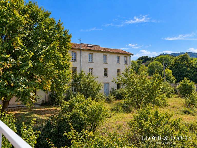 Maison Lamastre - 30 chambres - 1490m²