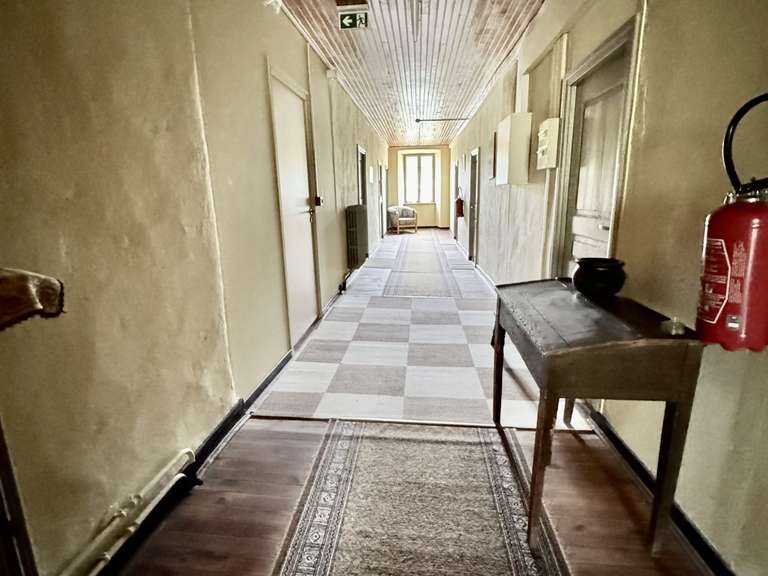 Maison Lamastre - 30 chambres - 1490m²