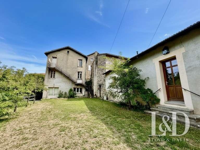 Maison Lamastre - 30 chambres - 1490m²