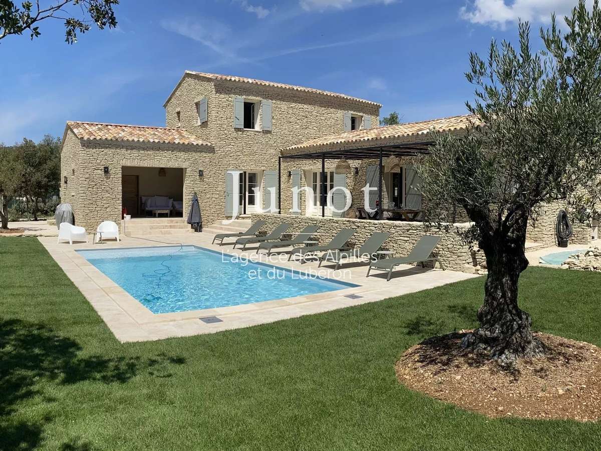 House Gordes