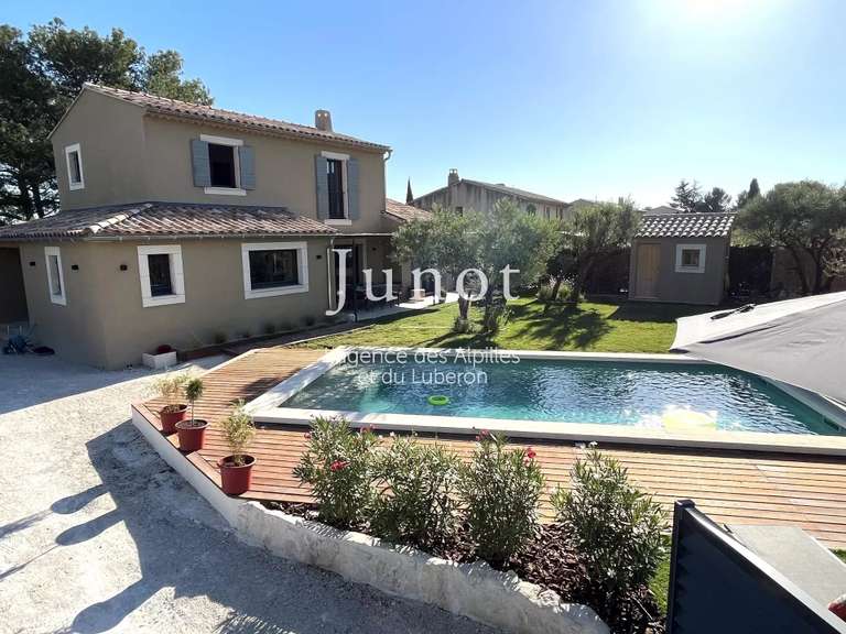 Villa Saint-Rémy-de-Provence - 3 bedrooms - 140m²