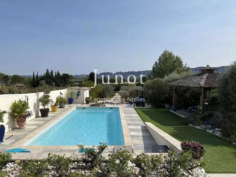 House Saint-Rémy-de-Provence - 3 bedrooms - 2000m²