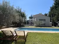 Location maison 8 pièces