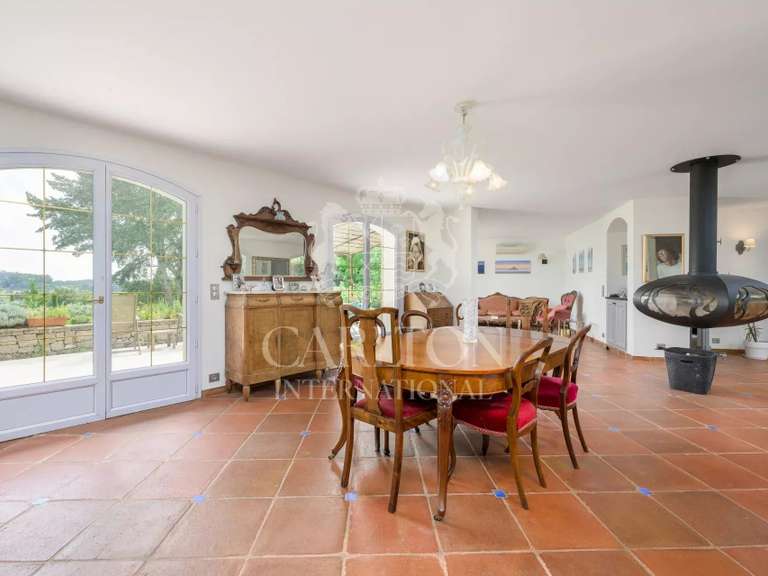 Villa Châteauneuf-Grasse - 4 bedrooms - 240m²