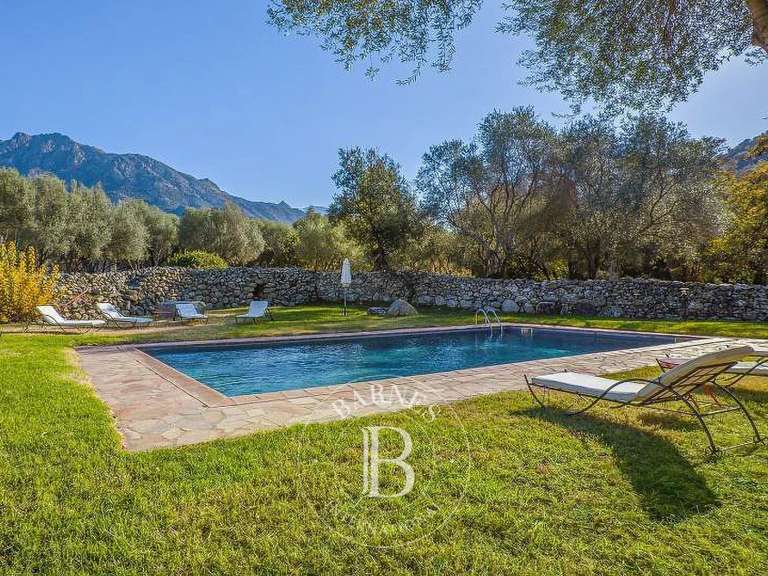 Villa L'Île-Rousse - 7 bedrooms - 300m²