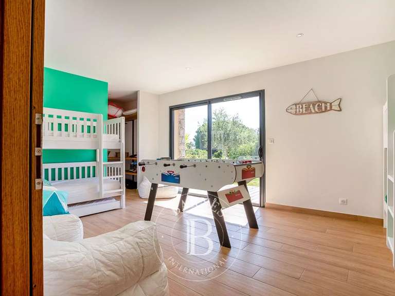 Villa Lumio - 5 bedrooms - 2198m²
